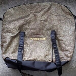 NWT Victoria's Secret overnight/carry-on bag